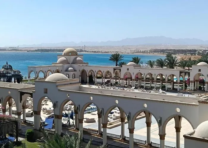 Al Saraya C304 Luxury 1br Pool View Sahl Hasheesh Apartment